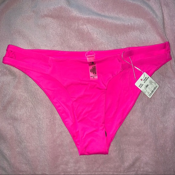 Bikini Bottom - Picture 1 of 4